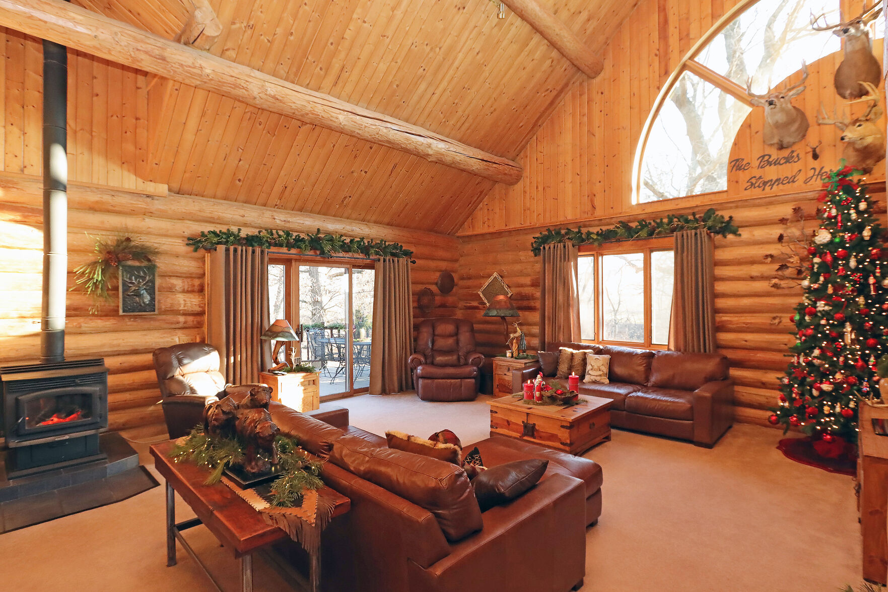Great Room_8488.JPG
